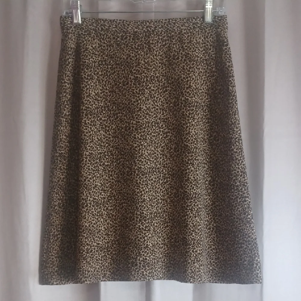 Jones Wear Leapard Print A-Line Knee Length Skirt